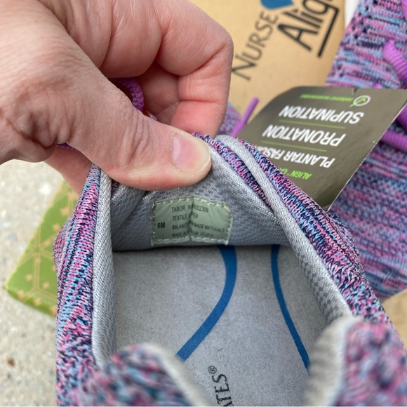 NEW Nurse Mates Tabor Purple Woven Women 6M Slip Resistant Align Tennis shoes - Picture 4 of 9